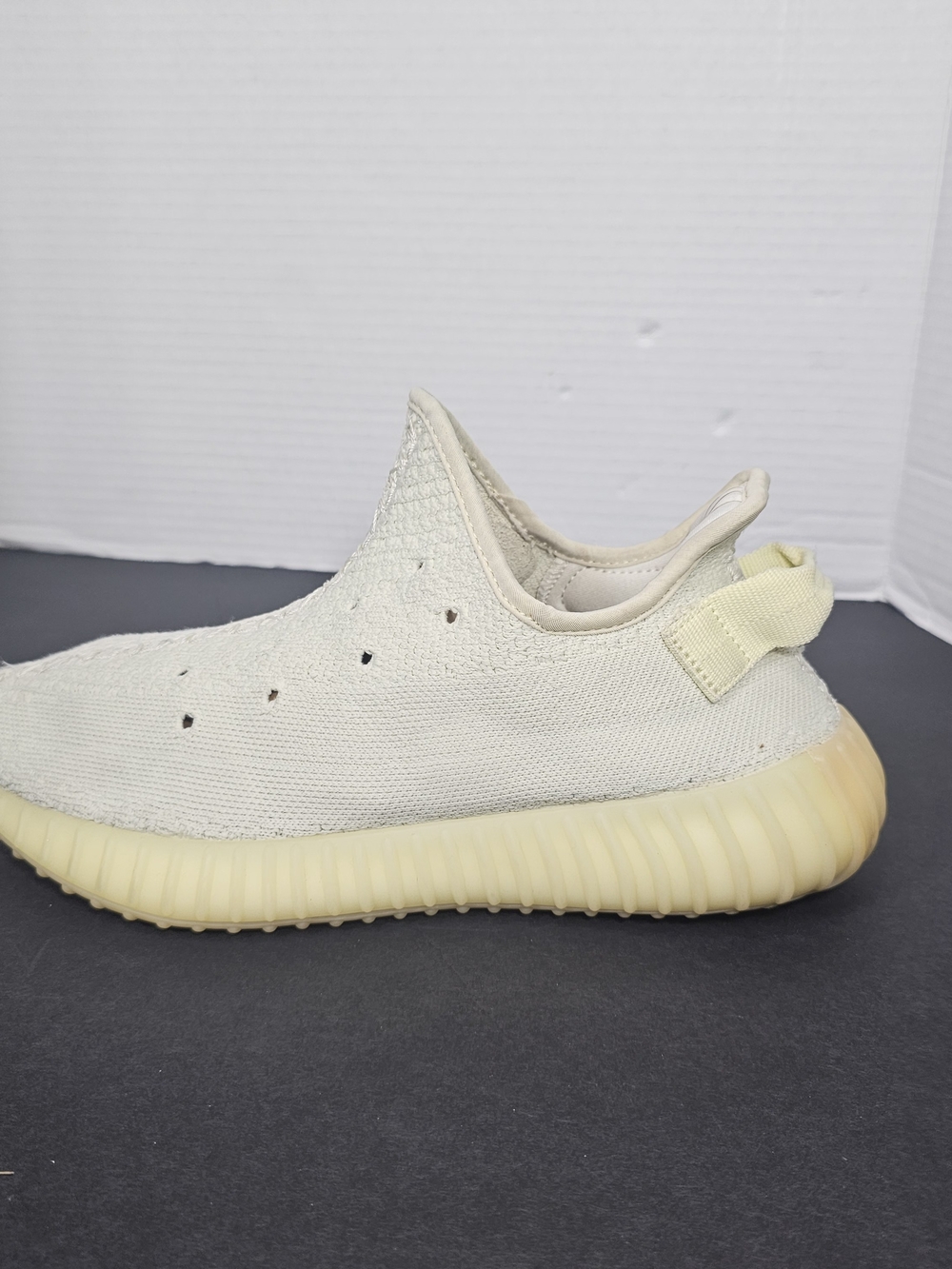 adidas Yeezy Boost 350 V2 Shoes Sz 7 Low Cream Running Activewear No Lace Up